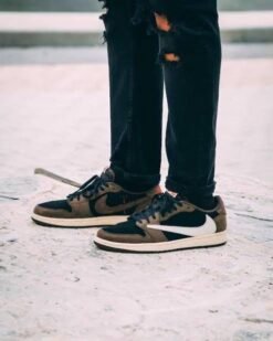 Travis scott x Air Jordan 1 low OG DARK MOCHA Semi Ua 154