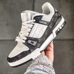 vuitto n trainer black