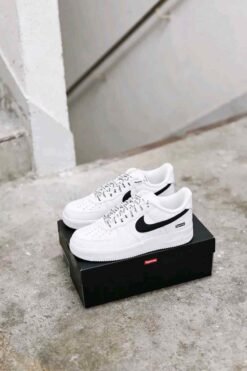 Supreme x Nikee AirForce 1 Low White Black