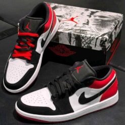 Air Jordan 1 Low Black Toe semi ua 2025 467